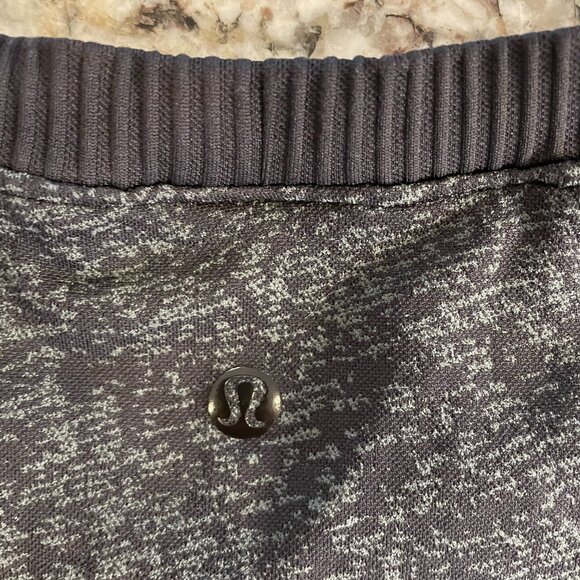 Lululemon Long Sleeve Sweater Black/Grey - Size S - Picture 4 of 4